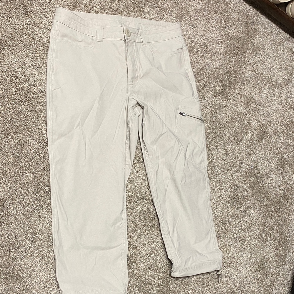Women’s Khaki Cargo Pants